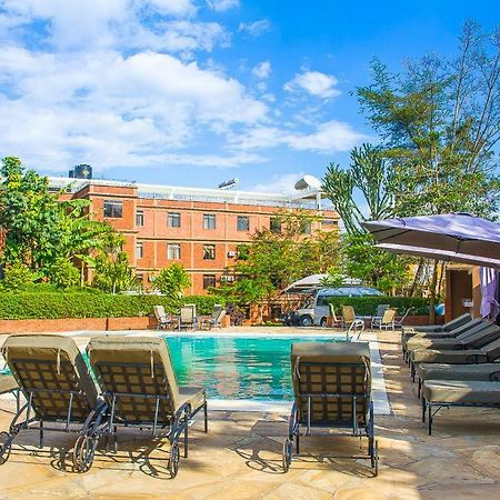 Summit Lodge Marombosa Экстерьер фото
